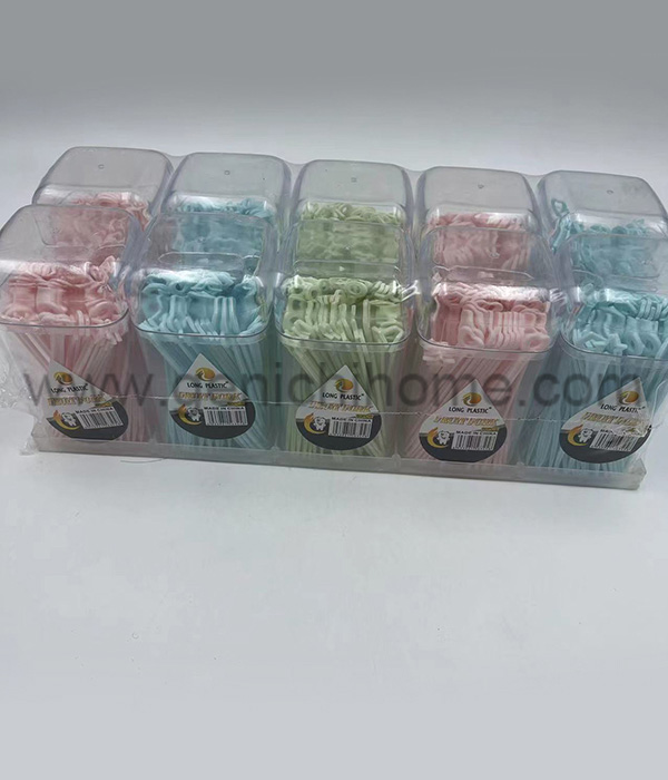 Renkli plastik meyve şişleri